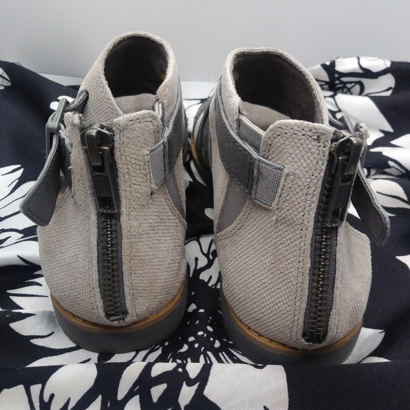 Unique CAT Women's Sandals - Size 6 - Picture 7 of 9